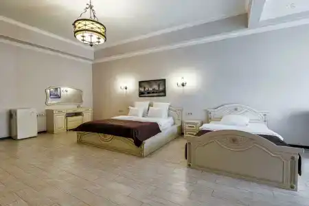 Nochnoy Kvartal - 11