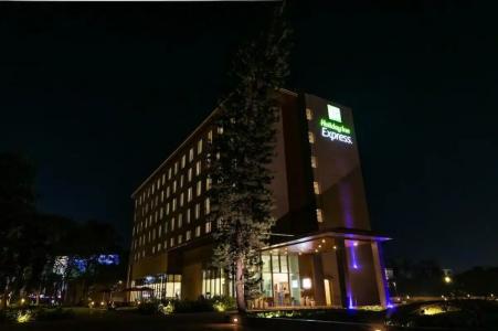 Holiday Inn Express Kolkata Airport, an IHG - 8