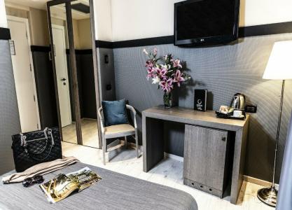 Dharma Style & Spa - 17