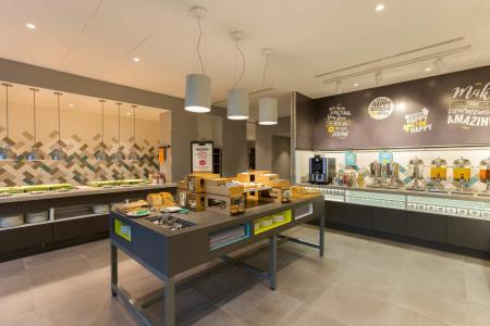 Hampton by Hilton Rome East - 12