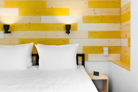 Live by Originals - 24