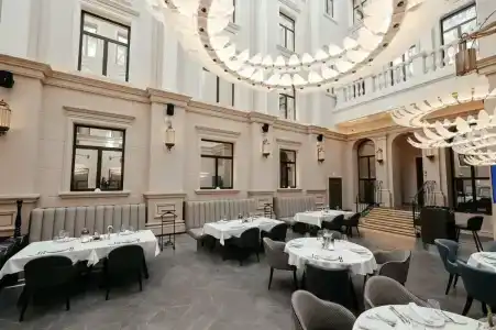 Cosmos Selection Saint-Petersburg Italyanskaya - 21