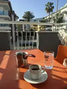 Cleopatra King Apart - 32