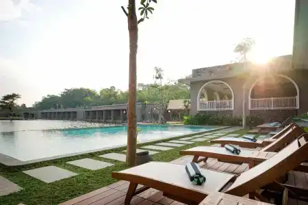 The Westlake & Resort Yogyakarta - 35