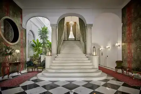 Mystery Budapest, Preferreds & Resorts - 25