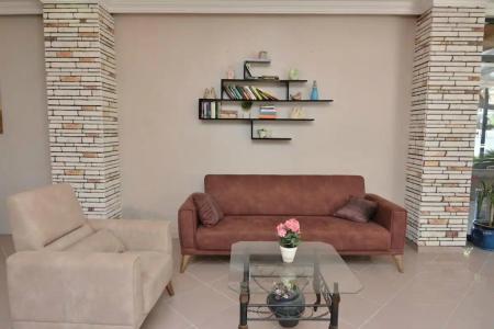 Rose Garden Apart - 38