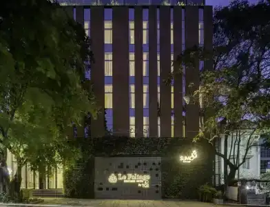 Le Foliage by TGI - 5