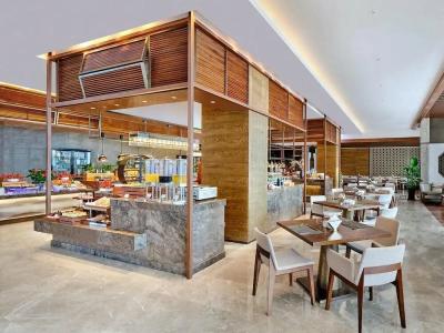 HUALUXE Suzhou Bay Hot Spring Resort, an IHG - 19