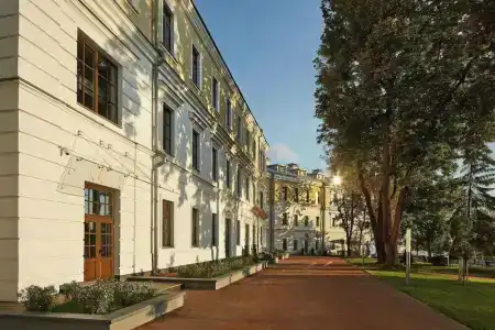 The Basilian Minsk, Curio Collection By Hilton - 33