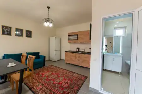 Yakor Guest House - 82