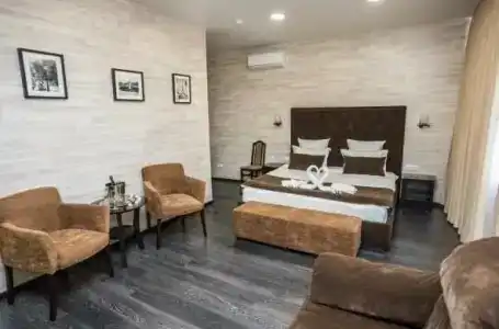 Red Fox na Vzlotnoy 2e - 36