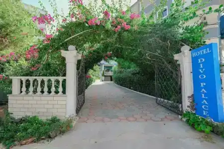 Divo Palace - 3