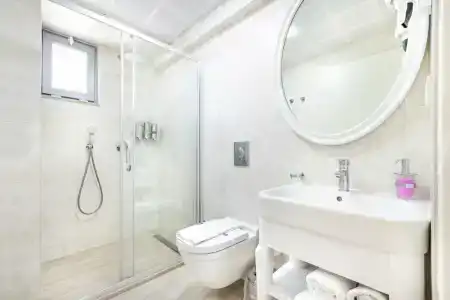 Princess Kinli Suites - 48