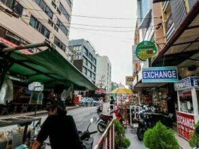 Acca Patong Apartments - 36