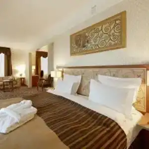 Dvor Podznoyeva Main Building - 6