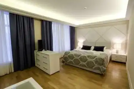 Таврическая - 63