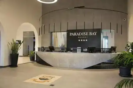Paradise Bay Resort - 1