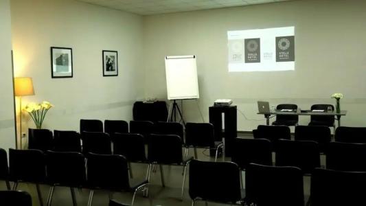 Stelle The Businest - 65