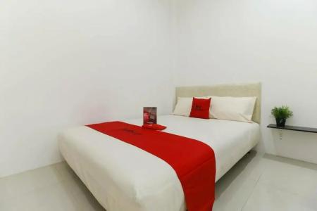 RedDoorz Plus @ Kapuk Business Park - 46
