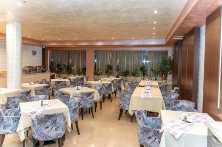 Cosmopolitan & Wellness - 24