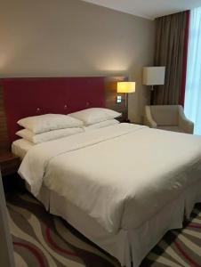 Four Points by Sheraton - 97