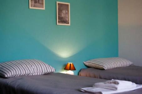 Simple Bon Voyage - 60