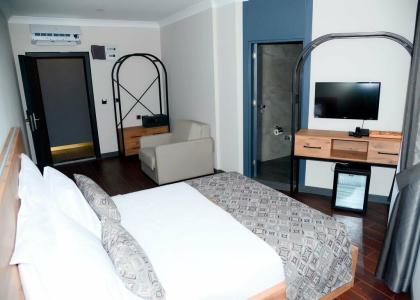 City Moonlight Apart - 20