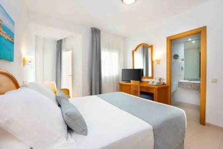 Valentin Reina Paguera - Adults Only - 39