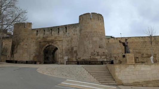 Apart - "DERBENT" - 41