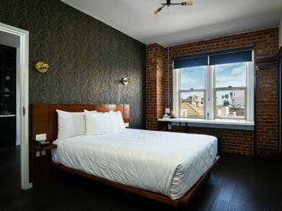 H by H Hospitality - 74