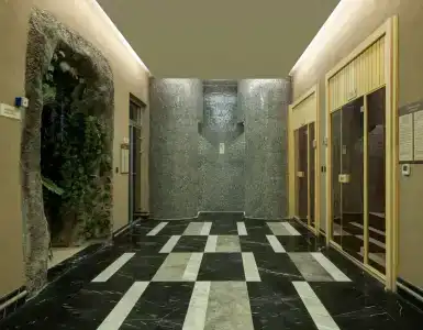 DoubleTree by Hilton - 6