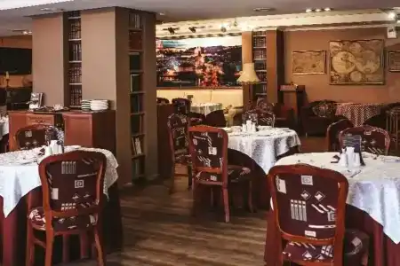 Gloria Business - 77