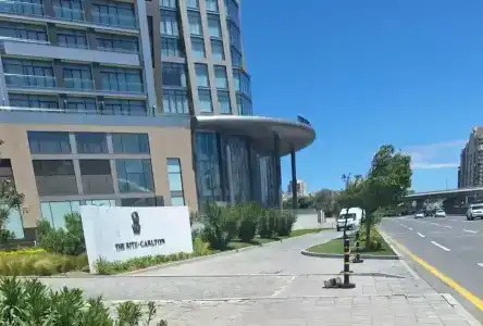 The Ritz-Carlton, - 10