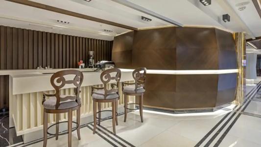 B Business & Spa - 54