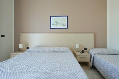 Tourist - 32