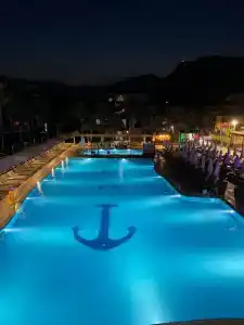 Sailor's Beach Club - 70