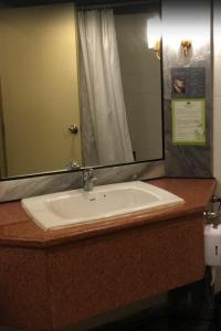 Lee Gardens Plaza - 47
