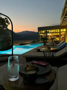 Melanippe Relaxing - Adults Only - 50