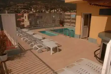 Sailorson Apart - 41