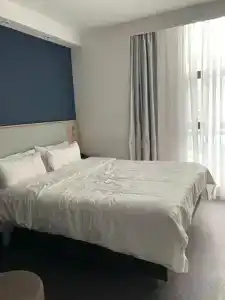 Holiday Inn Express - 49
