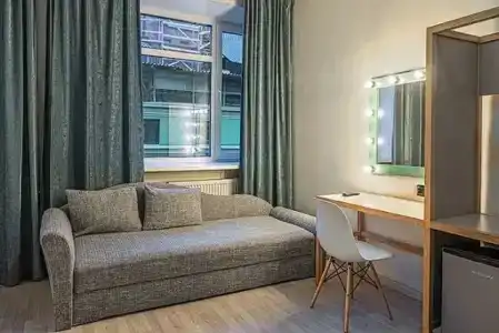 Friends on Fontanka - 44