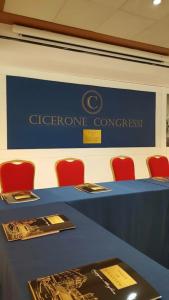 iHs Roma Cicerone - 17