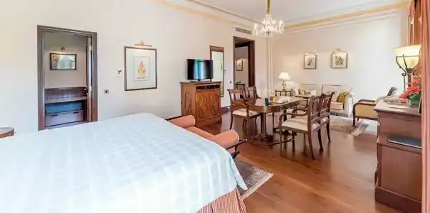 The Oberoi Grand Kolkata - 50