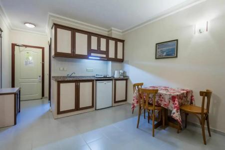 May Flower Apart - 42