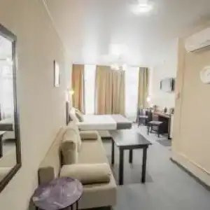 на Моховой - 5