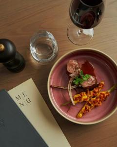 CALVARY & Restaurant Vilnius - 72