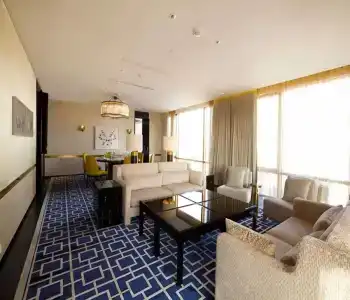 Waldorf Astoria - 85