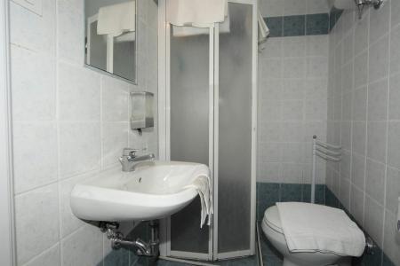 La Perla - 32