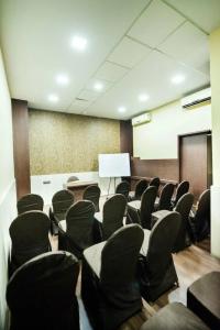 Bangalore Gate & Conferences - 84