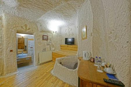 La Casa Cave - 76